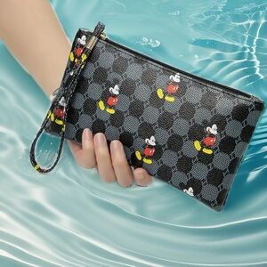 Licensed Disney Mickey Mouse Chic Faux Leather Wallet. NWOT